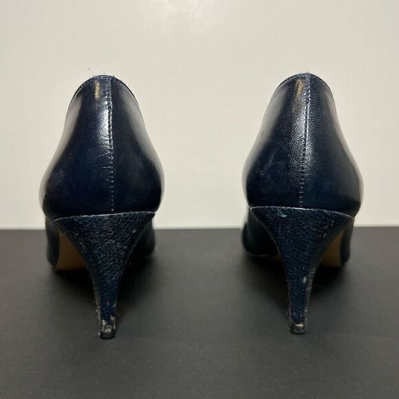 Womens CARESSA Navy Blue Cap Toe Embellished Pump Heels / Size 7.5 Medium - Picture 4 of 8